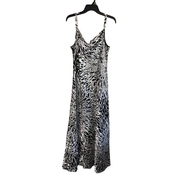 Nw Nightway | Dresses | Nw Nightway Womens Drape Neck Blackwhite Beaded Gown Size 8w | Poshmark Nw Nightway | Dresses | Nw Nightway Womens Drape Neck Blackwhite Beaded Gown Size 8w | Poshmark